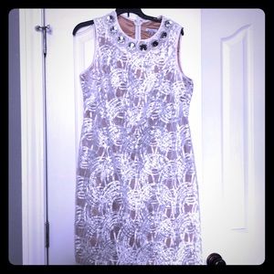 Sleeveless Lace Detailed Dress